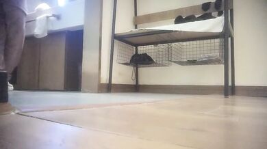 【推油少年】良家人妻的私密生活，少见的露脸，给老公戴绿帽的一天，最近的一次拍逼，难得佳作！ (1)